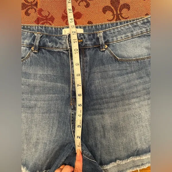 MNG Mango Denim & Tees Cutoff Jean Shorts Medium Wash Coastal Boho Sz 12 - Image 9
