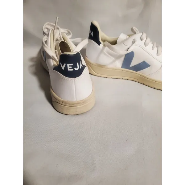 Veja V-10 Leather Sneaker.s49 - Image 2
