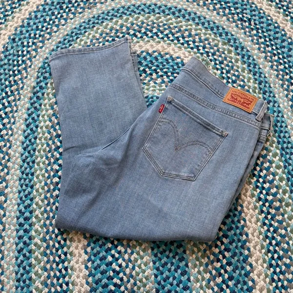 Levi’s‎ Classic Capris - Image 5