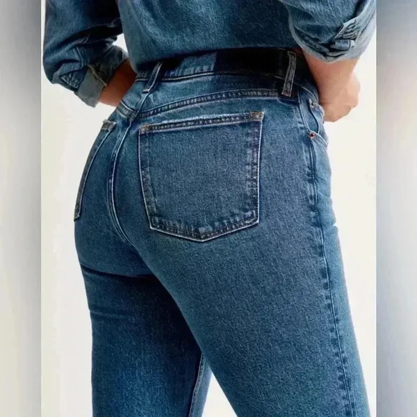 Abercrombie & Fitch Curve Love Mid Rise 90s Straight Jeans Jean size 28/6R - Image 5