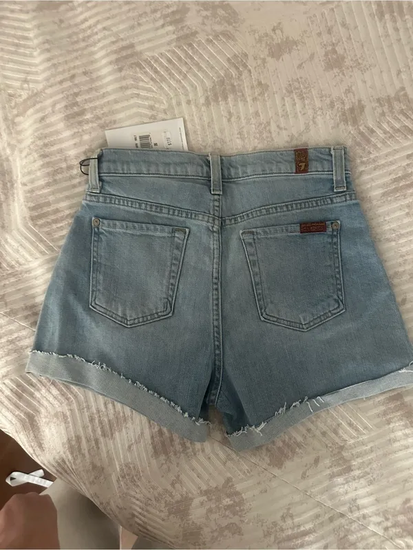 7 For All Mankind Light Blue Patch-Pocket Denim Shorts - Image 3