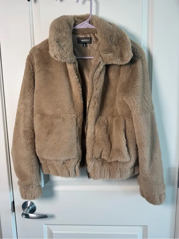 4SI3NNA Plush Faux Fur Jacket - Beige - Image 2
