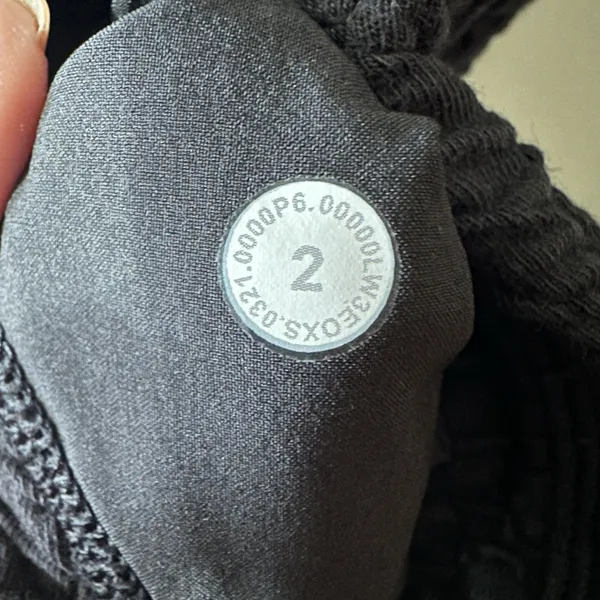 Lululemon Rippled V-Neck Pullover Sweatshirt Women's‎ 2 Black Slouchy Hi Low Hem - Image 5