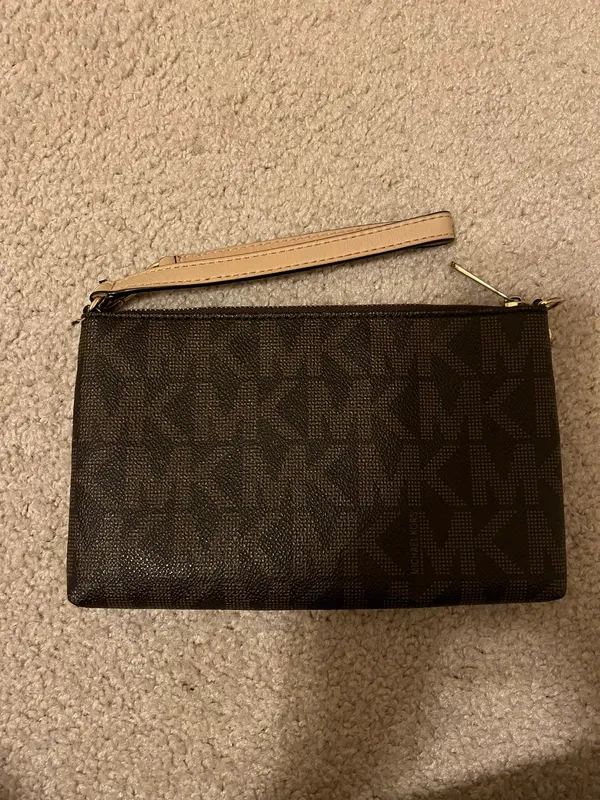 Michael Kors Wristlet - Image 2