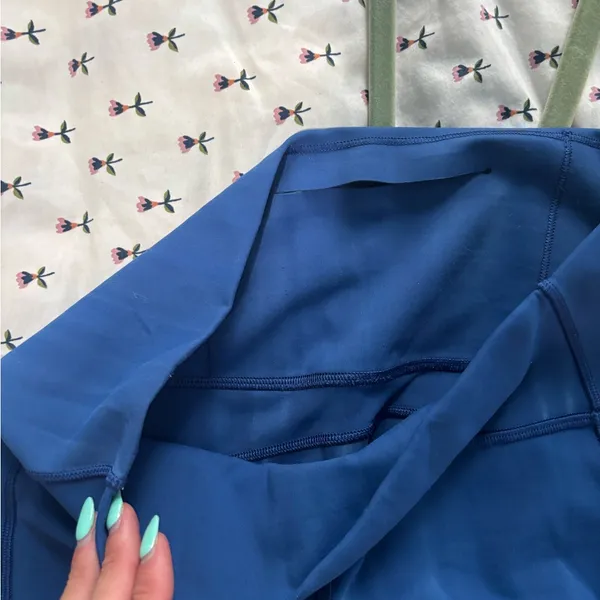 Lululemon Leggings in Blue - Image 3