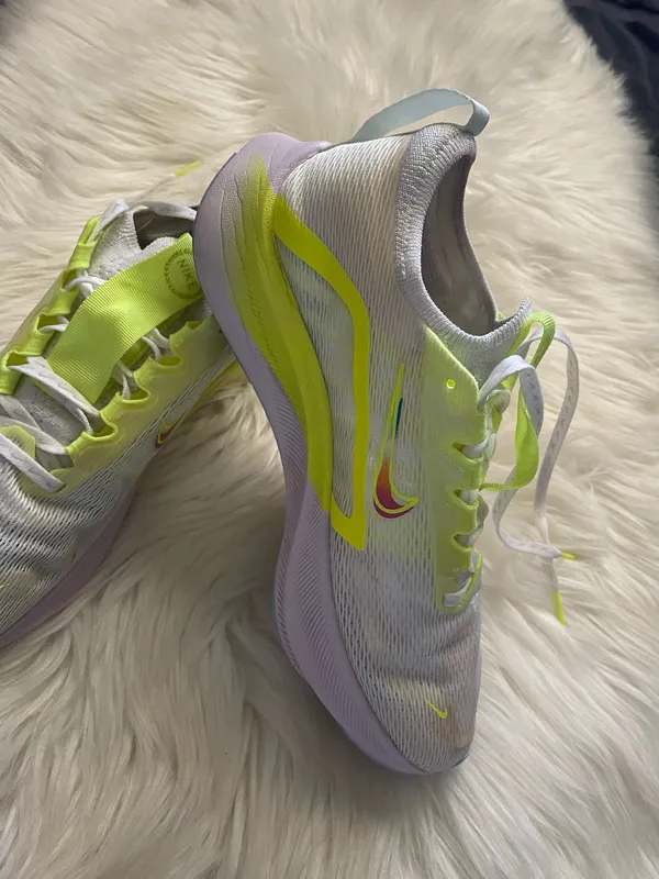 Nike Zoom Fly 4 Premium 'White Barely Green - Image 5