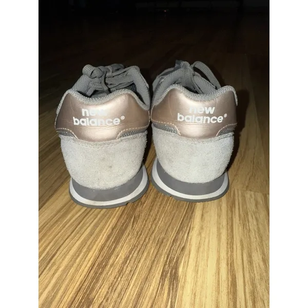 New Balance Shoes Womens 8.5 Lace Up Low Top Running Sneakers GW500SG Grey Suede - Image 4