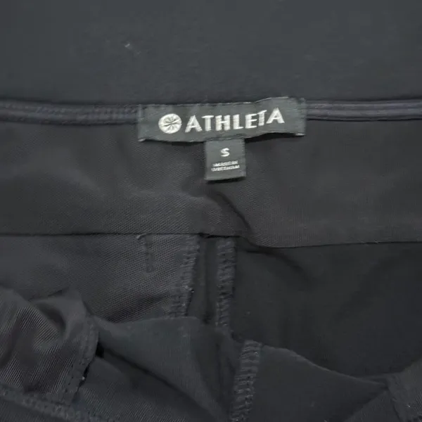 Athleta Womens Black Athletic Shorts Mid Rise Pockets Size S - Image 2