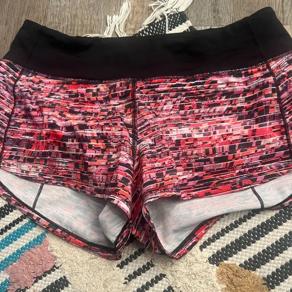 Lululemon speed short in size‎ 4 - Image 7