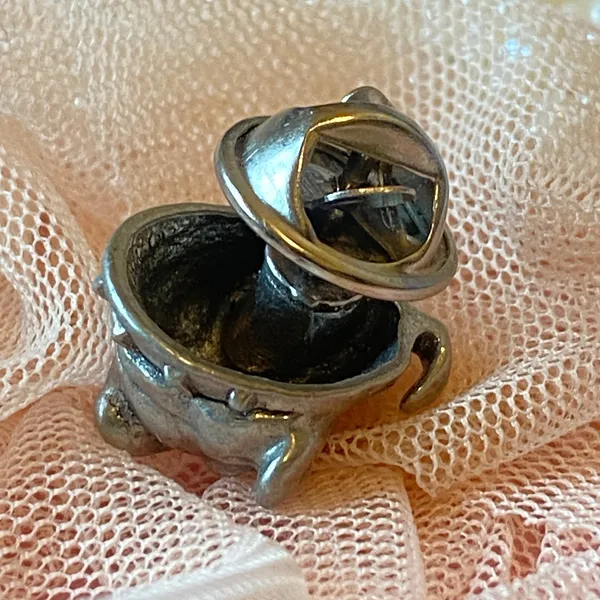 Vintage Bulldog Head Lapel Pin Pewter Dog Lovers Collectible Jewelry - Image 3