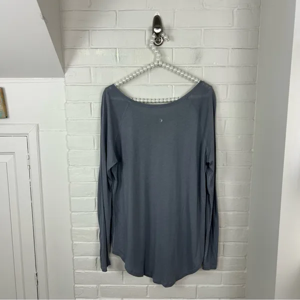 Lululemon Grey Casual Long Sleeve Top - Image 7