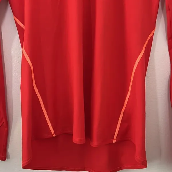 Athleta size XS Taped Chi Long Sleeve tee EUC - Image 4