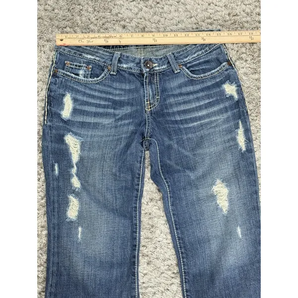 Buckle Women's BKE Sabrina Capri Destructed Dark Low Rise Blue Jeans Cropped Size 29 - Image 8