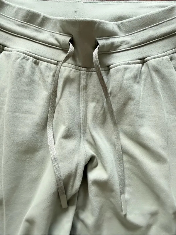 Lululemon Ready to Rulu Jogger - size 6 - Image 3
