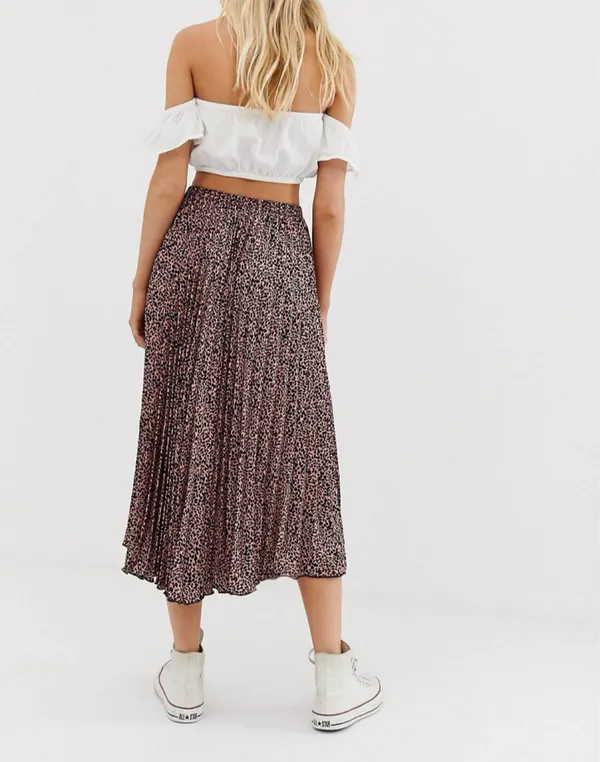 Pull&Bear pleated midi skirt in animal print size XS - Image 2
