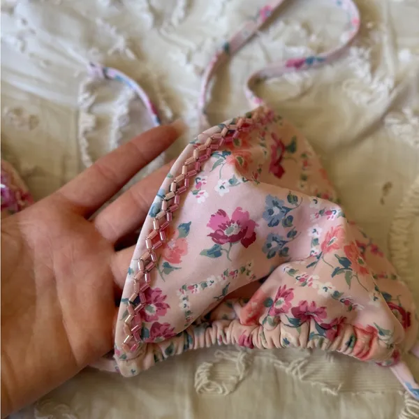 Hollister Size S/M Pink Floral Triangle Bikini Set - Image 2