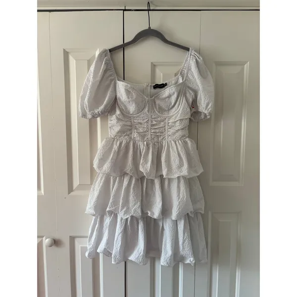 PrettyLittleThing White Textured Tiered Mini Dress Puff Sleeve Women’s US 4 XS - Image 2