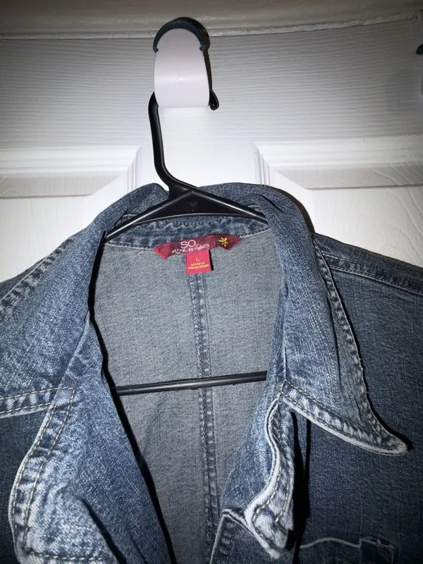 SO So Right Denim Jean Jacket Blazer Style with Button Detail Cuffs - Image 6