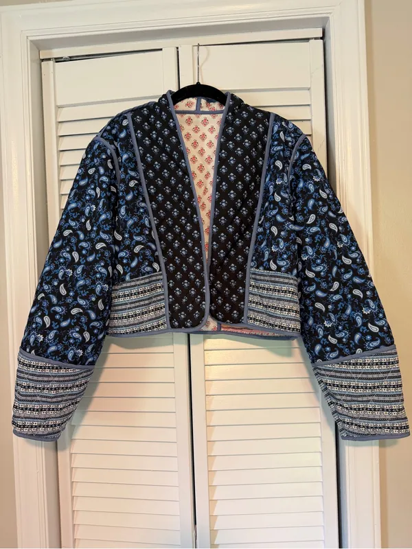 Cropped Pink and Blue Reversable Printed Quilted Jacket - Image 3