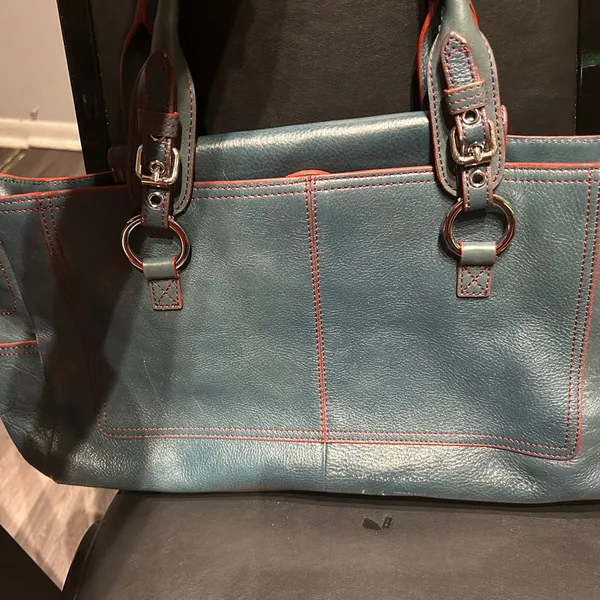 Hype Stylish Blue Leather Tote Bag - Image 4