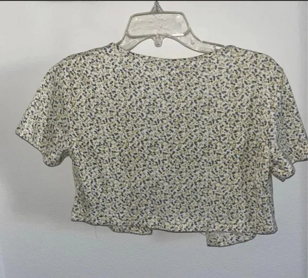 brand new floral top - Image 2