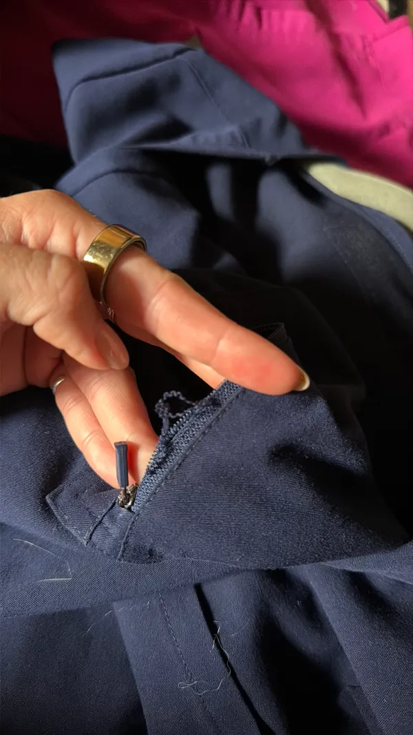 FIGS Navy Scrub Jogger Pants + Top Set - Image 4