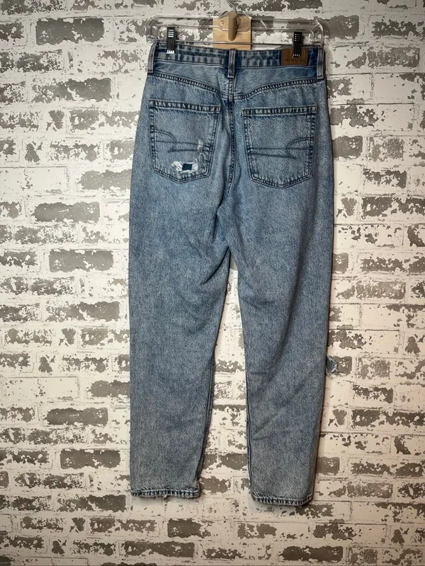 American Eagle | women mom straight distressed denim jeans - Image 7