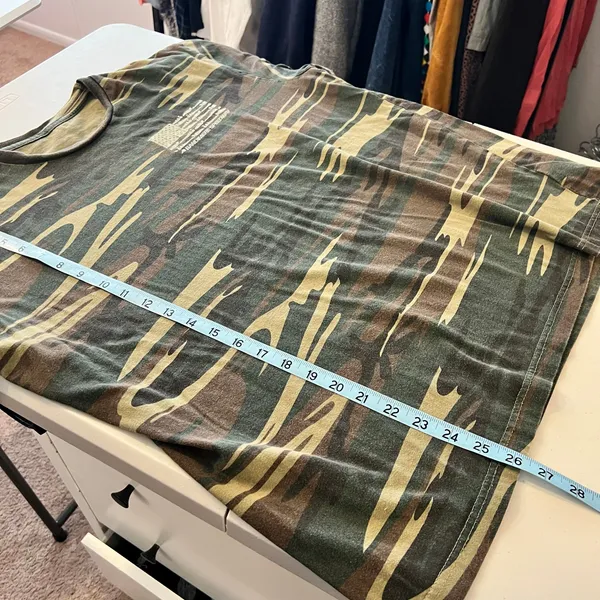 Bandimere Speedway Colorado Worn in Green Camo Graphic Tee Size XL Unisex - Image 8