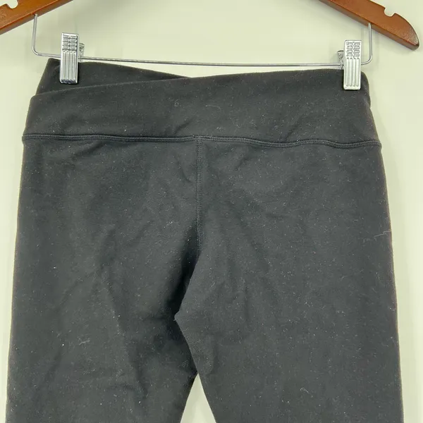 Lululemon black basic cropped leggings pants athleisure gym neutral chic size 6 - Image 4
