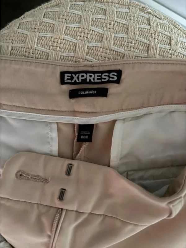 Express Women's Light Beige Straight-Leg Trousers - Image 3