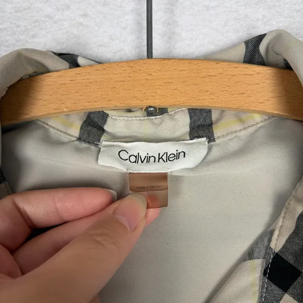 Calvin Klein Plaid Button-Up Blouse Women's M Beige Sheer Casual Fall Minimalist - Image 4