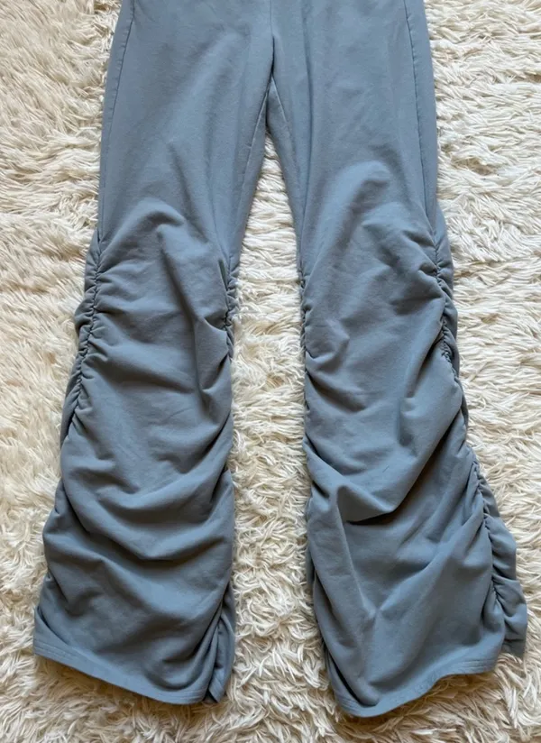 Alo Yoga Women’s Ruched Soft Sculpt Pant - Image 6