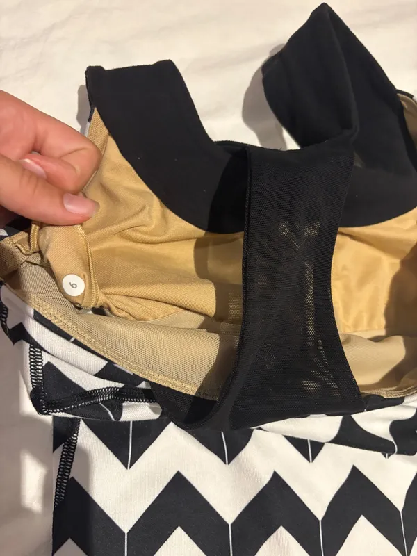 Lululemon Tank Top Align Built-In Bra - Image 3