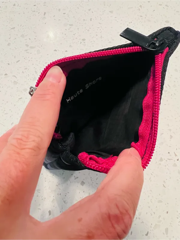 HAUTE SHORE Black Camo Coin Pouch with Pink Stripe Keyring - Image 4