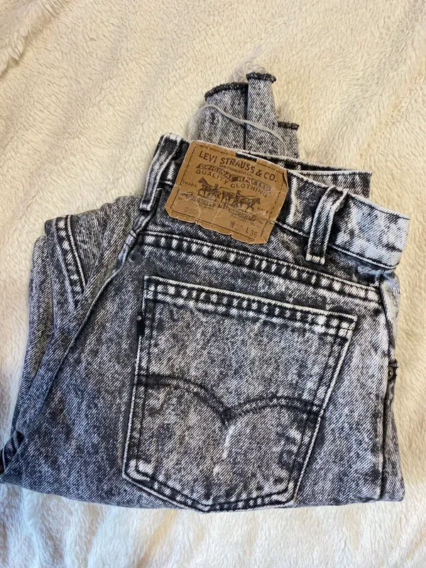 Levi's Black Acid Wash Jeans - Image 4
