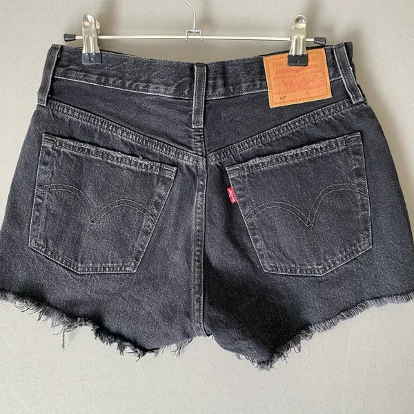 Levi's Premium 501‎ sz 26 gray distressed jean shorts - Image 5