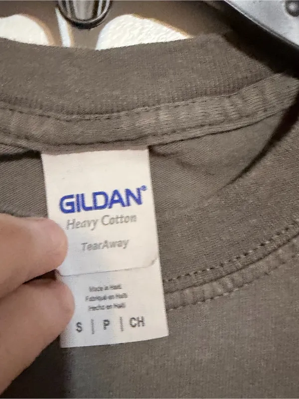 Gildan 2017 Jadon Aldean they don’t know your concert t shirt small - Image 6