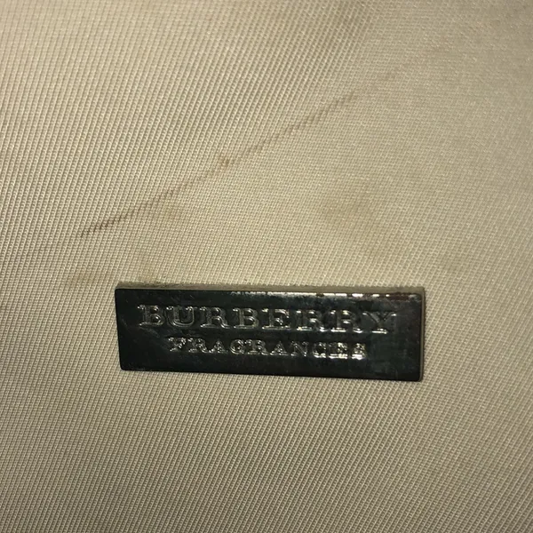 Burberry Frangances Overnight Bag large Burberry bag cream tan color pla…​​ - Image 3