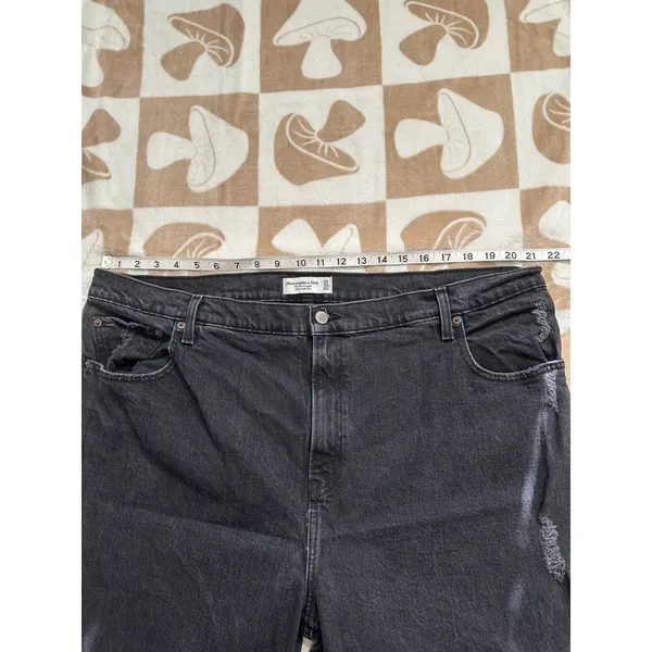 Abercrombie & Fitch The 90's Straight Ultra High Rise Black‎ Jeans Size 35 - Image 7