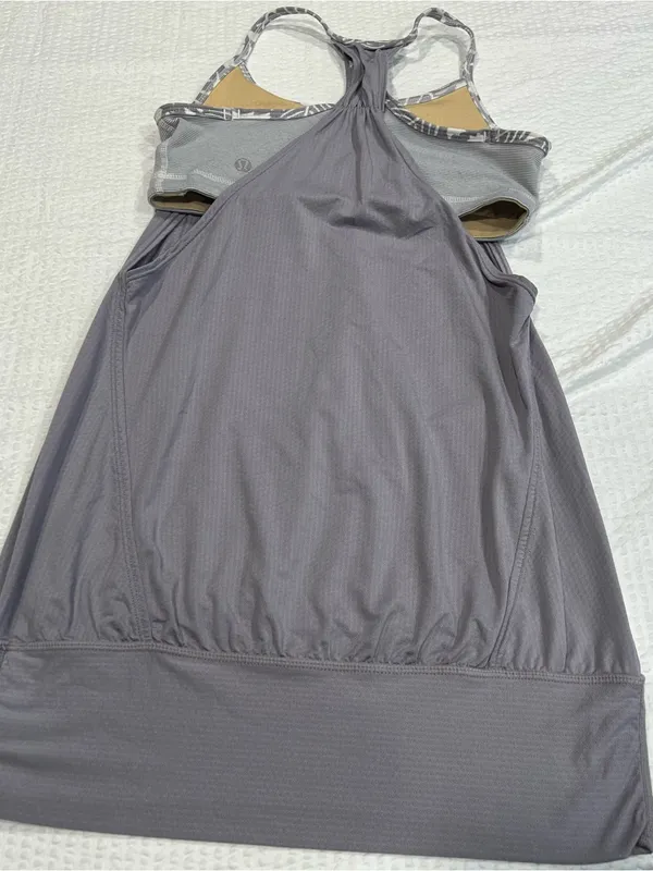 Lululemon gray tank top with built in bra women 4 - Image 5