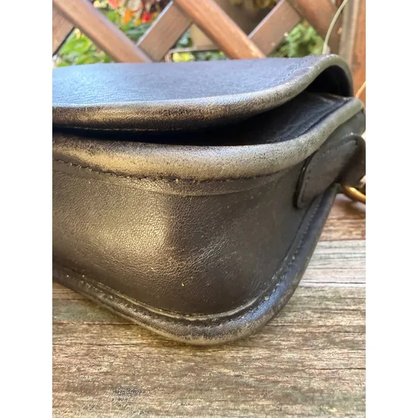 Vintage Coach Pocket Purse Black Leather Crossbody Bag 9755 Brass Turnlock - Image 8