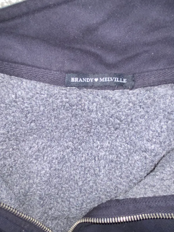 Brandy Melville Pullover - Image 3