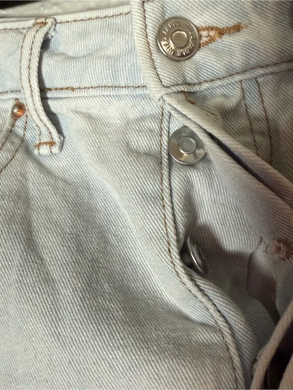 Wild Fable Cutoff High Waist Light Wash Jean Shorts Size 6 - Image 6