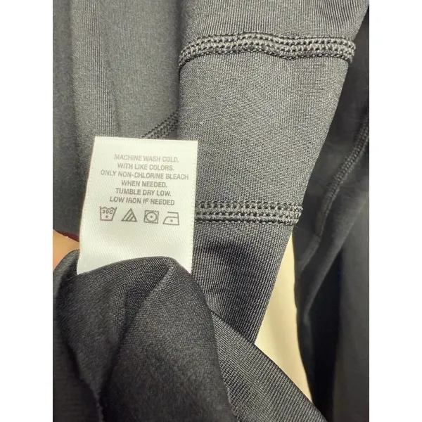 SPANX Full Zip Athletic Contour Jacket in Black Sz. L - Image 5