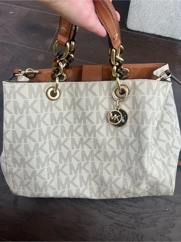 Michael Kors White Logo Tote with Brown chain & Leather Cynthia Medium bag - Image 9