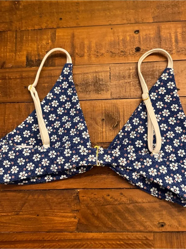 SALTY HONEY Floral Triangle Bikini Top‎ - Image 4