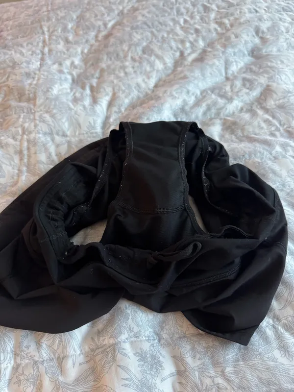 Lululemon Speed Shorts 2.5" Black Low-Rise - Image 5