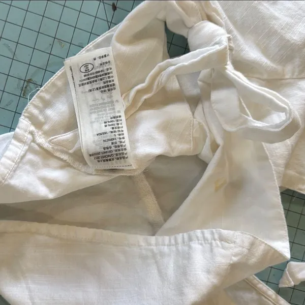 Abercrombie & Fitch White Tie-Back Blouse - Image 7