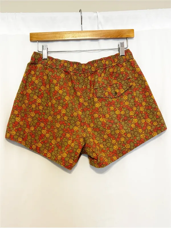 Toad & Co Boundless Brown Pink Green Floral Shorts Boho Granola Outdoor Smal - Image 3