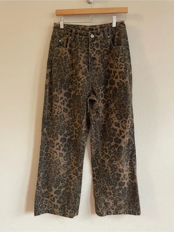 Aelfric Eden Leopard Print High Rise Wide Leg Jeans Size 28 - Image 3